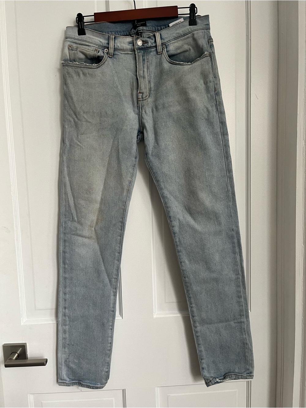 Club Monaco Slim Fit Light Wash Distressed Jeans Men’s 31/32